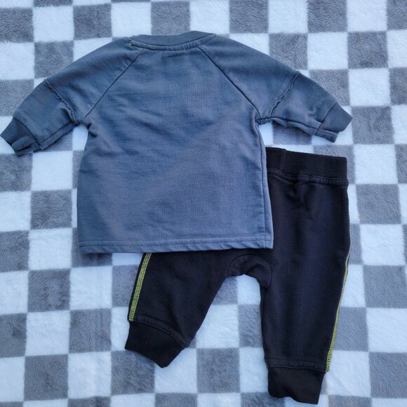 Nirvana Baby Cotton Sweatshirt & Pants Set Size 0-3m - Picture 2 of 3